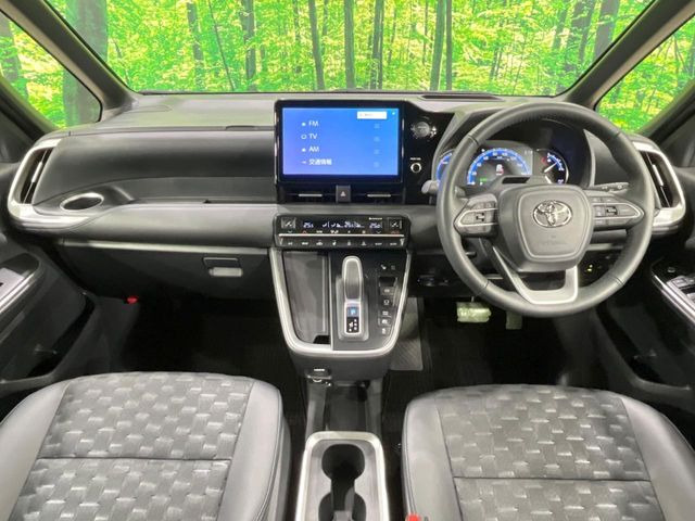 ヴォクシー1.8 ハイブリッド S-Z