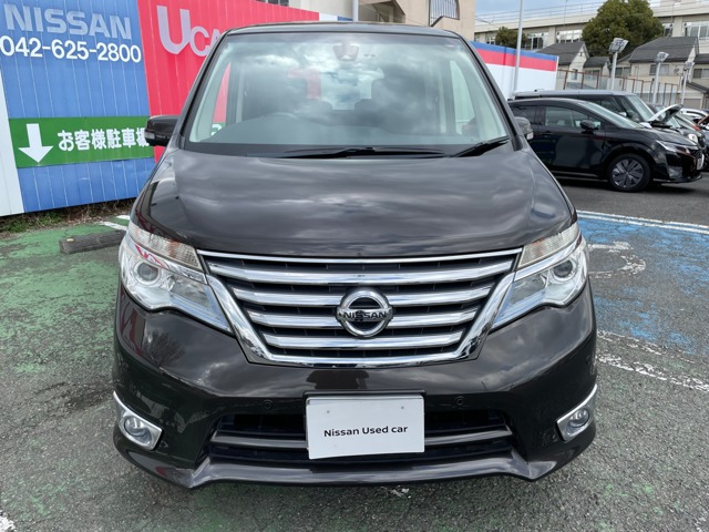 セレナ2.0 ハイウェイスター S-HYBRID アドバンスドセーフティパッケージ