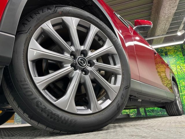 �y����20�C���`�A���~�z�C�[���z�O�ςɃ}�b�`���������A���~�z�C�[���𑕒����Ă���܂��B�e��ЊO�A���~�z�C�[����A�X�^�b�h���X�^�C�����戵�����Ă���܂��B���񂲑��k����������