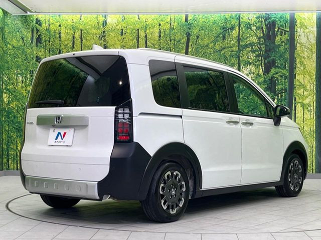 ☆全国のネクステージからお取り寄せが可能※!遠方の店舗に展示してあるクルマが気になる場合も、最寄りの店舗でご覧いただくことが可能です!是非私たちに要望をお聞かせください!※別途費用