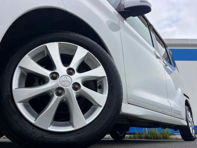 �y����14�C���`�A���~�z�C�[���z�O�ςɃ}�b�`���������A���~�z�C�[���𑕒����Ă���܂��B�e��ЊO�A���~�z�C�[����A�X�^�b�h���X�^�C�����戵�����Ă���܂��B���񂲑��k����������