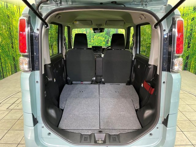 ���i�̂���������ʋ΁A���}���ɏ\���ȉ׎��X�y�[�X���m�ۂ��Ă���܂��B�Z�J���h�V�[�g��|���ƁA�傫�ȉו��̐ύڂ��\�ł���