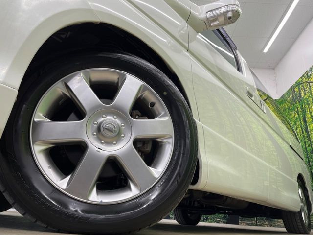 �y����17�C���`�A���~�z�C�[���z�O�ςɃ}�b�`���������A���~�z�C�[���𑕒����Ă���܂��B�e��ЊO�A���~�z�C�[����A�X�^�b�h���X�^�C�����戵�����Ă���܂��B���񂲑��k����������