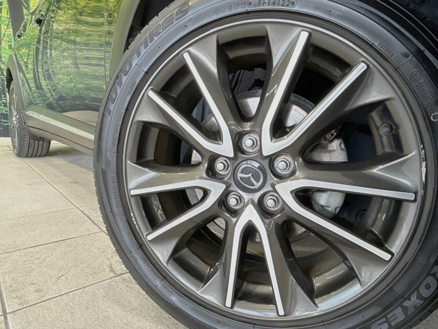 �y����18�C���`�A���~�z�C�[���z�O�ςɃ}�b�`���������A���~�z�C�[���𑕒����Ă���܂��B�e��ЊO�A���~�z�C�[����A�X�^�b�h���X�^�C�����戵�����Ă���܂��B���񂲑��k����������