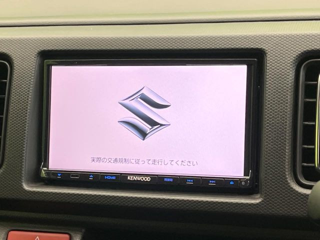 【純正ナビ】人気の純正ナビを装備。オーディオ機能も充実しており、Bluetooth接続すればお持ちのスマホやMP3プレイヤーの音楽を再生可能!毎日の運転がさらに楽しくなります!!