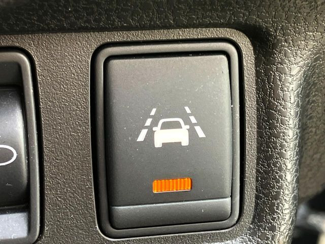 ���y�Ԑ���E�x��z�t�����g�J�����ɂ�背�[���}�[�J�[�����m���A�Ӑ}�����ɑ��s�Ԑ������E�������ȏꍇ�A���[�^�[���̌x�����ƃu�U�[�Œ��ӊ��N���Ă���܂���