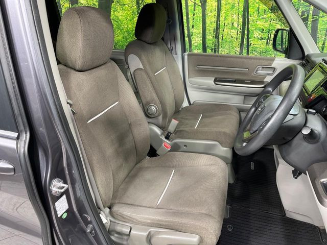 �^�]�ȃV�[�g���͎g�p�������Ȃ��A�ǍD�ȏ�ԂƂȂ��Ă��܂��B���J�Ɏg���Ă������Ƃ��悭�킩��܂��ˁB