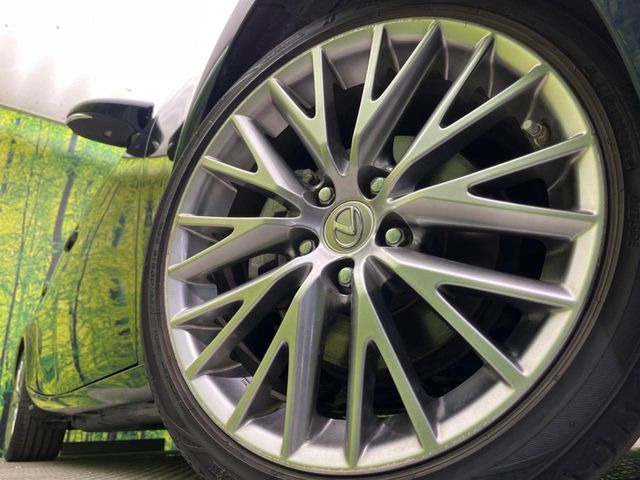 �y����18�C���`�A���~�z�C�[���z�O�ςɃ}�b�`���������A���~�z�C�[���𑕒����Ă���܂��B�e��ЊO�A���~�z�C�[����A�X�^�b�h���X�^�C�����戵�����Ă���܂��B���񂲑��k����������