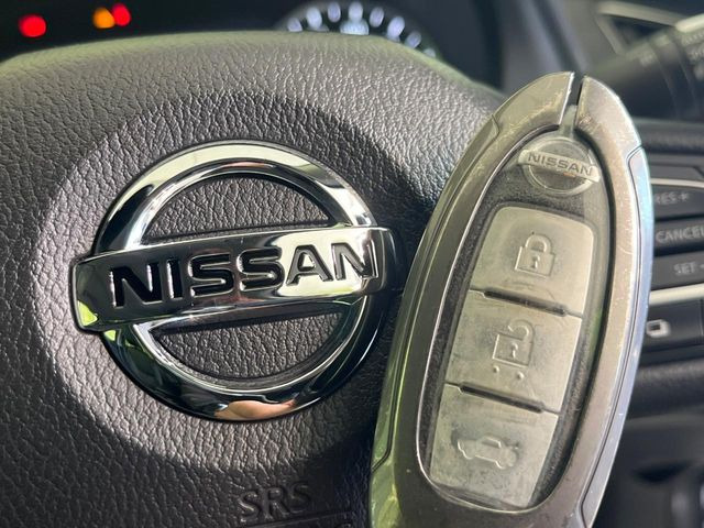 �y�C���e���W�F���g�L�[�z�J�o����|�P�b�g�ɓ��ꂽ�܂܂ł��h�A�̎{���E�������\�ȃX�}�[�g�L�[�𑕔��B�G���W���̃I���E�I�t�����J�M�����o���K�v����������Ƃ��Ă��֗��ł���