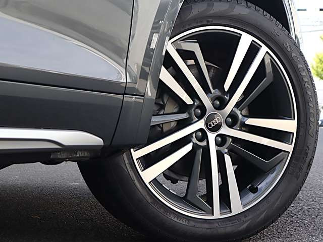 Q5スポーツバックSライン ダイナミック エディション ディーゼル 4WD