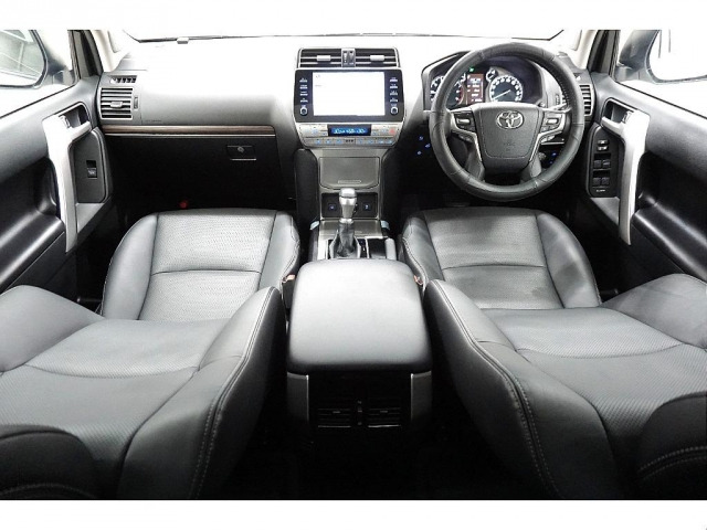 ランドクルーザープラド2.7 TX Lパッケージ マットブラック エディション 4WD