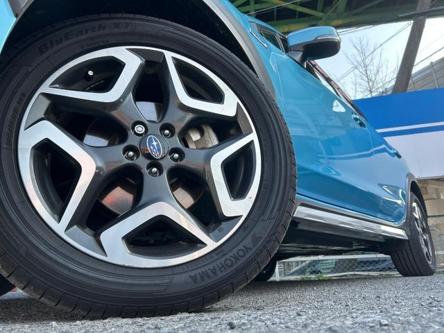 �y����18�C���`�A���~�z�C�[���z�O�ςɃ}�b�`���������A���~�z�C�[���𑕒����Ă���܂��B�e��ЊO�A���~�z�C�[����A�X�^�b�h���X�^�C�����戵�����Ă���܂��B���񂲑��k����������