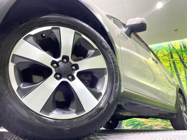 �y����17�C���`�A���~�z�C�[���z�O�ςɃ}�b�`���������A���~�z�C�[���𑕒����Ă���܂��B�e��ЊO�A���~�z�C�[����A�X�^�b�h���X�^�C�����戵�����Ă���܂��B���񂲑��k����������