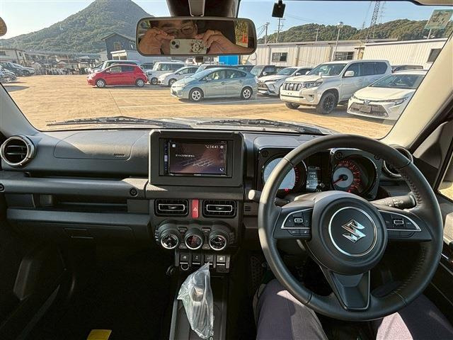 ジムニーシエラ1.5 JC 4WD