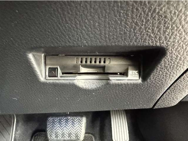 C-HRハイブリッド 1.8 G モード ネロ セーフティ プラスII