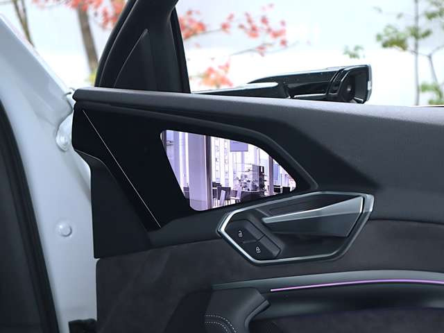 e-tronスポーツバック50 クワトロ Sライン 4WD