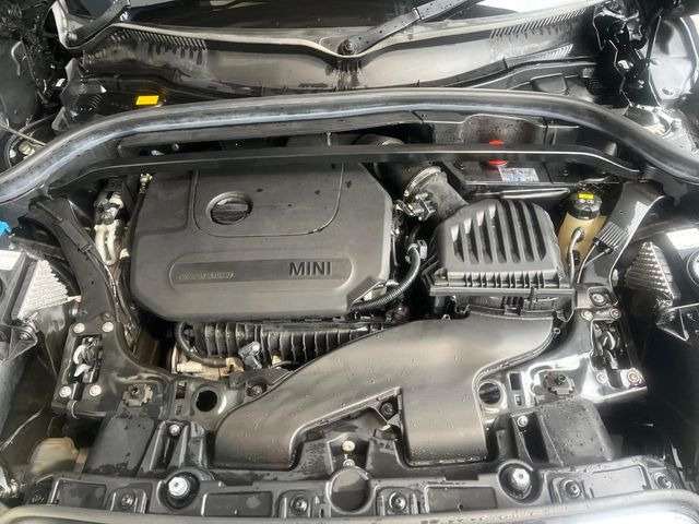 �����X�ł́A�e���[�J�[�̐�p�f�f�e�X�^�[�𓱓��B���Ǝ��i�����e�N�j�J���X�^�b�t���풓���Ă���܂��̂ŁA������̍ۂɂ����S���Ă����p���������܂��B