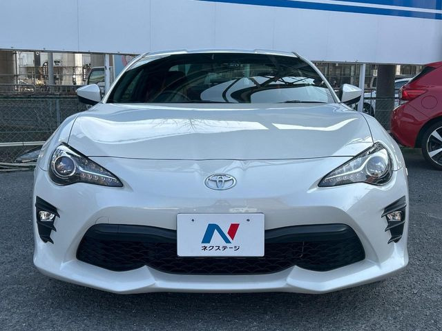 ���Ђł́A�S�ԁw�C�����Ȃ��x�̂��Ԃ̂ݎ�舵���Ă���܂��B��C�o�C���[�ɂ�錵�I�����d����̌�A���Ɍ�̎ԗ��`�F�b�N���s���A�l�N�X�e�[�W���F�肵�����i���Ȓ��ÎԂ����񋟂��Ă���܂��B