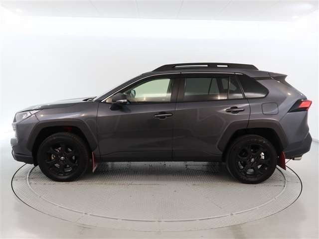 RAV42.0 アドベンチャー オフロードパッケージ II 4WD