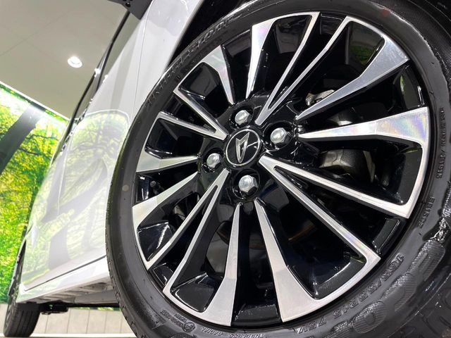 �y����15�C���`�A���~�z�C�[���z�O�ςɃ}�b�`���������A���~�z�C�[���𑕒����Ă���܂��B�e��ЊO�A���~�z�C�[����A�X�^�b�h���X�^�C�����戵�����Ă���܂��B���񂲑��k����������