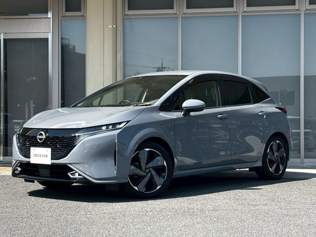 ノートオーラ1.2 G FOUR レザーエディション 4WD