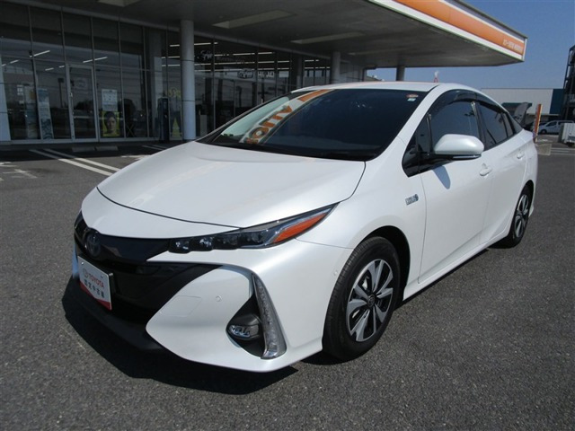 プリウスPHV1.8 A