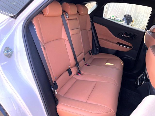 �㕔���Ȃ��C�ɂȂ�悤�ȃL�Y�E�����ւ��蓙�A�傫�ȃ_���[�W�͂Ȃ��A�ǍD�ȏ�Ԃł��B