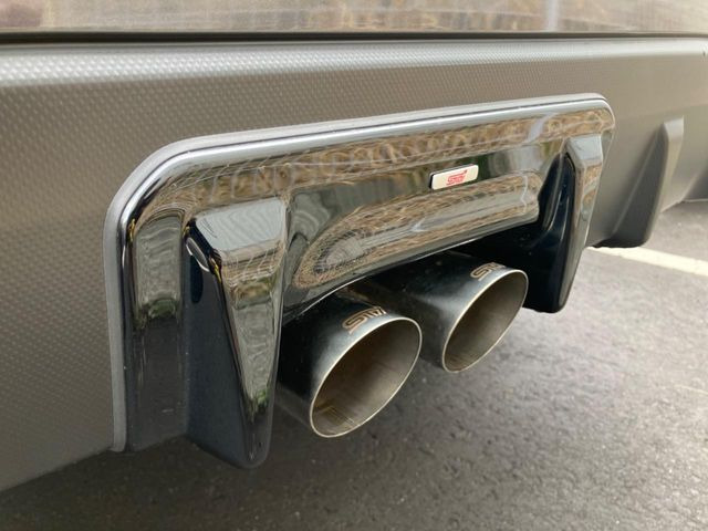 �ySTI �p�t�H�[�}���X�}�t���[&�K�[�j�b�V���L�b�g�z�l�C�����A�N�Z�T���[��1�ł��B�{�N�T�[�G���W�����L�̃T�E���h��STI�����p�[�c�ł��y���݉�������