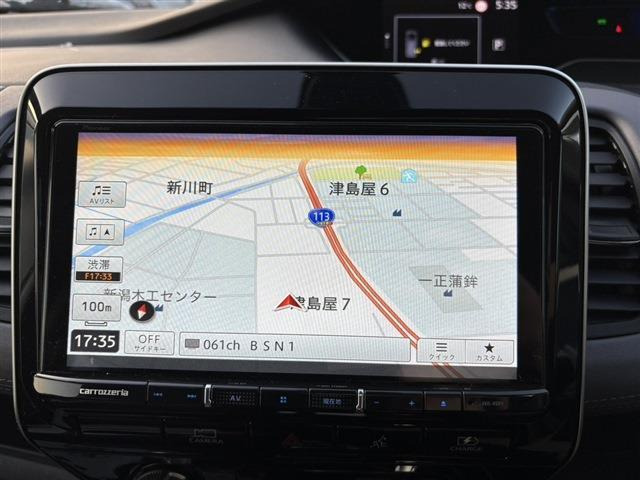 セレナ1.2 e-POWER ハイウェイスターV