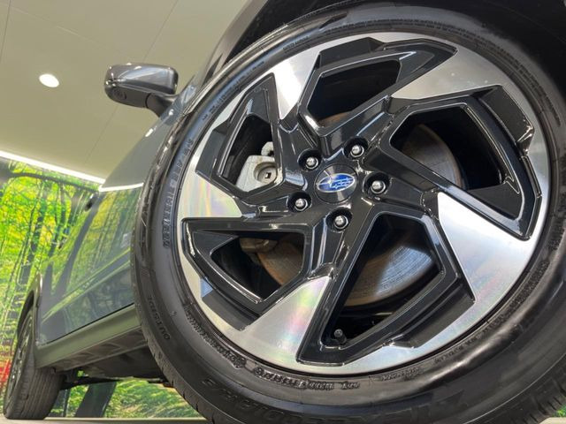 �y����18�C���`�A���~�z�C�[���z�O�ςɃ}�b�`���������A���~�z�C�[���𑕒����Ă���܂��B�e��ЊO�A���~�z�C�[����A�X�^�b�h���X�^�C�����戵�����Ă���܂��B���񂲑��k����������