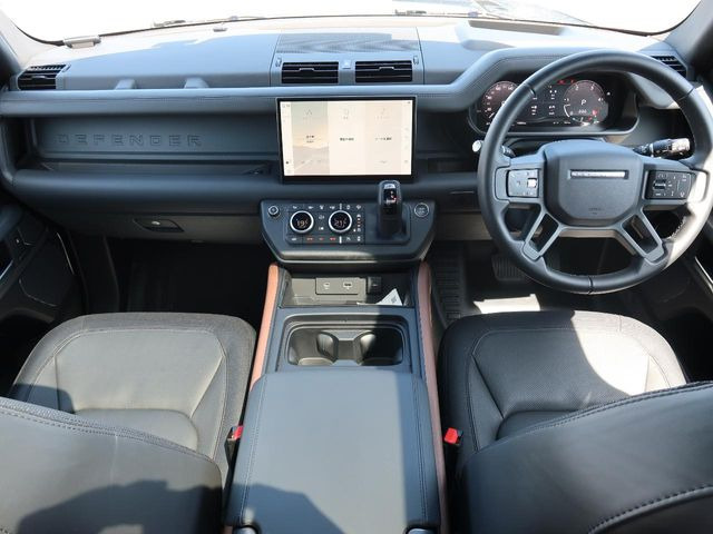 ディフェンダー110 X ダイナミック HSE 2.0L P300e 4WD