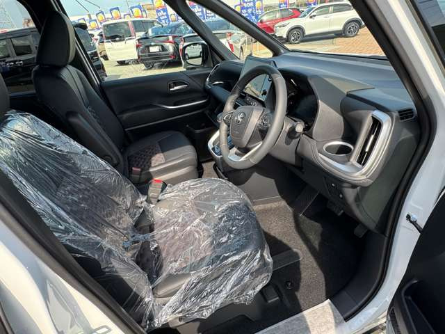 ���W����ɂ͍��i���̒��ÎԂ�V�Ԃ��������ł����W���䐔100��̑�^�W����֐��񂲗��X����������