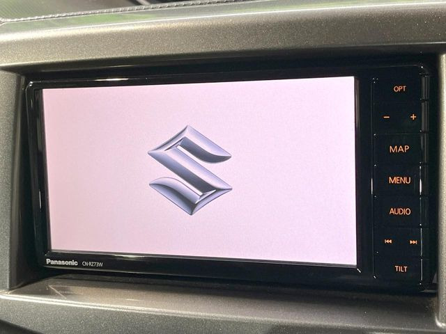 �y�����i�r�z�l�C�̏����i�r�𑕔����Ă���܂��B�i�r�̎g���₷���͂������A�I�[�f�B�I�@�\���[��!�L�����v�◷�s�͂������A�ʋ΂┃�����ȂǕ��i�̃h���C�u���y�����Ȃ�͂���