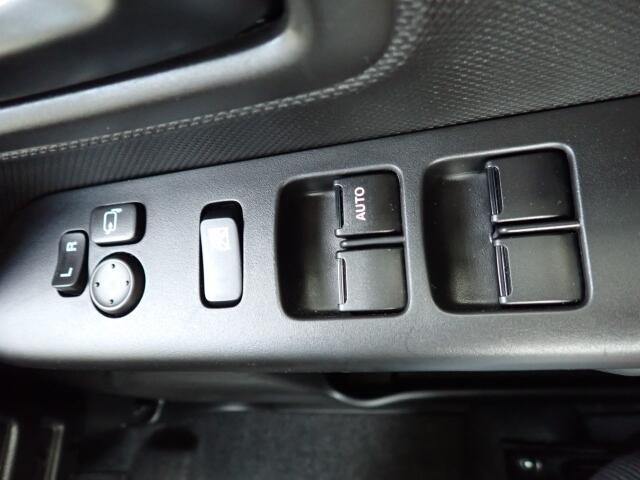 �d���i�[���h�A�~���[�E�p���[�E�B���h�E�������Ă��܂��B