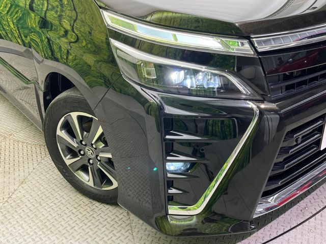 �yLED�w�b�h���C�g�z���V����ԑ��s�����ǍD�Ȏ��E���m�ۂ����S���ĉ^�]�ł��鍂�P�xLED�w�b�h���C�g�𑕔�!�_�����x�������A����d�͂��}�����Ă��܂��B