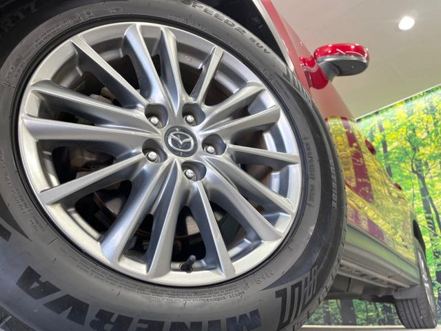 �y����17�C���`�A���~�z�C�[���z�O�ςɃ}�b�`���������A���~�z�C�[���𑕒����Ă���܂��B�e��ЊO�A���~�z�C�[����A�X�^�b�h���X�^�C�����戵�����Ă���܂��B���񂲑��k����������