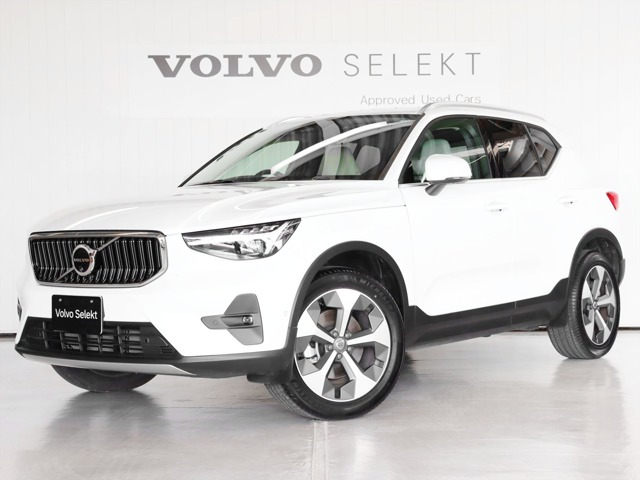 XC40ウルトラ B4 AWD 4WD