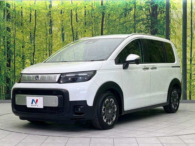 高透明度のガラス皮膜で撥水はもちろん、上質なツヤ・光沢を実現。紫外線や酸性雨から大切な愛車を保護し、色あせ・劣化を防止。「弾スプラッシュコート」、「弾プリミッサコート」からお選びいただけます。