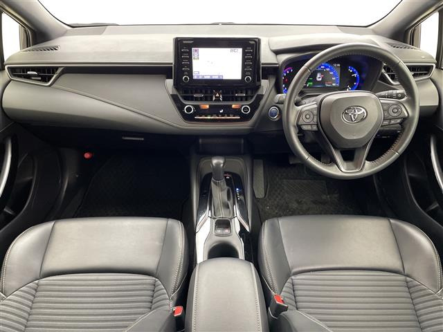 カローラツーリング1.8 ハイブリッド W×B