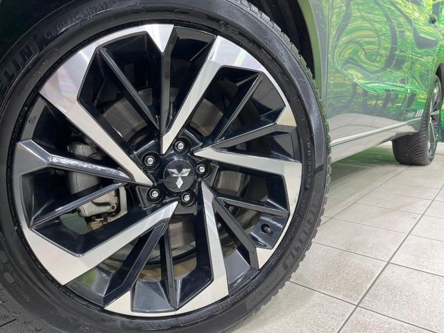 �y����20�C���`�A���~�z�C�[���z�O�ςɃ}�b�`���������A���~�z�C�[���𑕒����Ă���܂��B�e��ЊO�A���~�z�C�[����A�X�^�b�h���X�^�C�����戵�����Ă���܂��B���񂲑��k����������