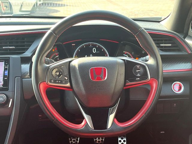 �y�����v�����X�e�A�����O�z�㎿�Ȋv���g�p���邱�ƂŁA��ɂ����������݂ƂĂ��^�]���₷���n���h���ł���