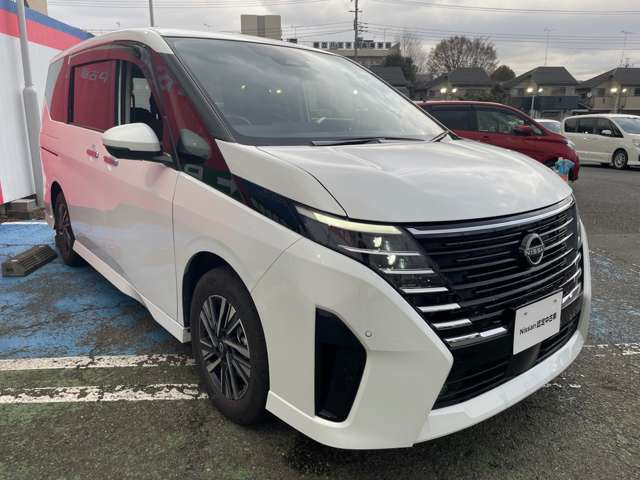 セレナ1.4 e-POWER ハイウェイスターV