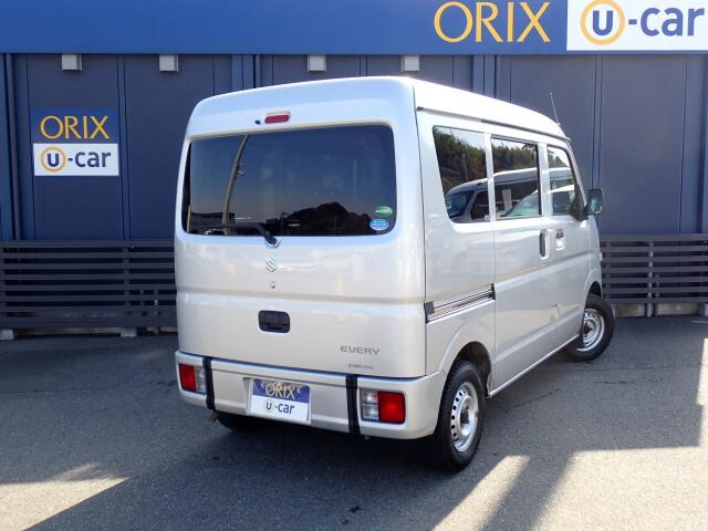 �����r���[�̉摜�ɂȂ�܂��B�I���b�N�X�F�蒆�ÎԂɂ́A���w��������S���Ă���肢���������߂ɁA�Ǝ��́u�I���b�N�X�F�蒆�Îԕۏ؁v�����t�����Ă��܂��B