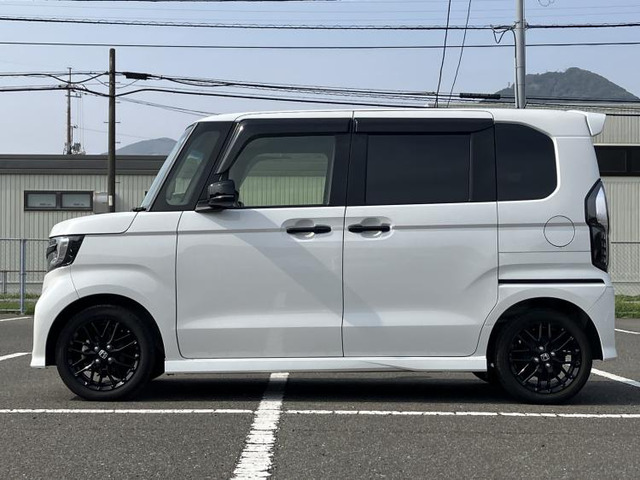 N-BOXカスタムL ターボ スタイルプラス ブラック