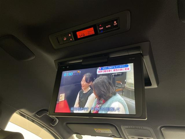 エスクァイアハイブリッド1.8 Gi プレミアムパッケージ