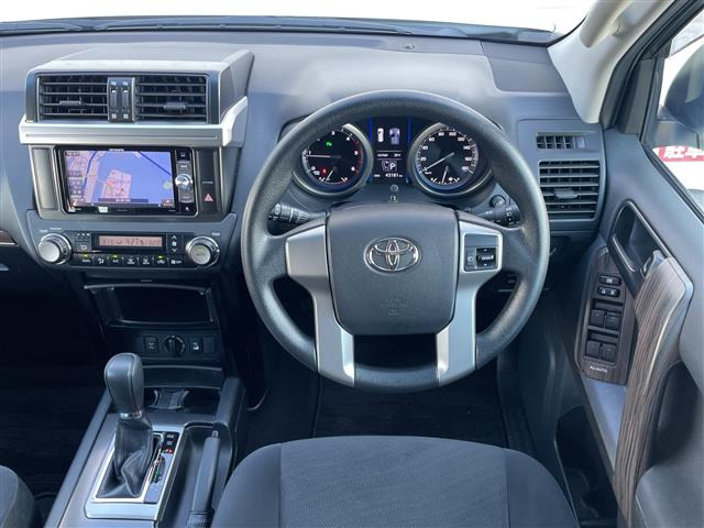 ランドクルーザープラド2.8 TX ディーゼル 4WD