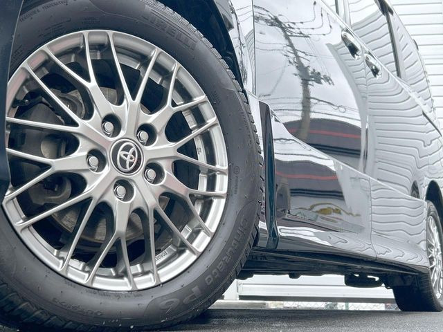 �y����16�C���`�A���~�z�C�[���z�O�ςɃ}�b�`���������A���~�z�C�[���𑕒����Ă���܂��B�e��ЊO�A���~�z�C�[����A�X�^�b�h���X�^�C�����戵�����Ă���܂��B���񂲑��k����������