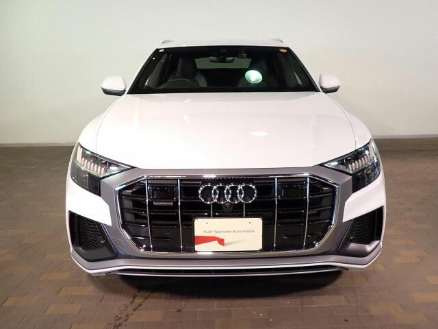 Q855 TFSI クワトロ 4WD