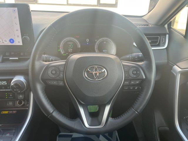 �y�����v�����X�e�A�����O�z�㎿�Ȋv���g�p���邱�ƂŁA��ɂ����������݂ƂĂ��^�]���₷���n���h���ł���