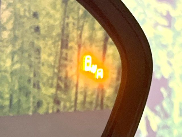 �y�u���C���h�X�|�b�g���j�^�[�z���s���A�h�A�~���[�̎��p�ɂȂ�₷���ӏ��Ɍ㑱�Ԃ��ڋ߂���ƃT�C�h�~���[�̃����Y�Ɍx����\��!�h���C�o�[�ɒ��ӊ��N�����Ă���܂��B